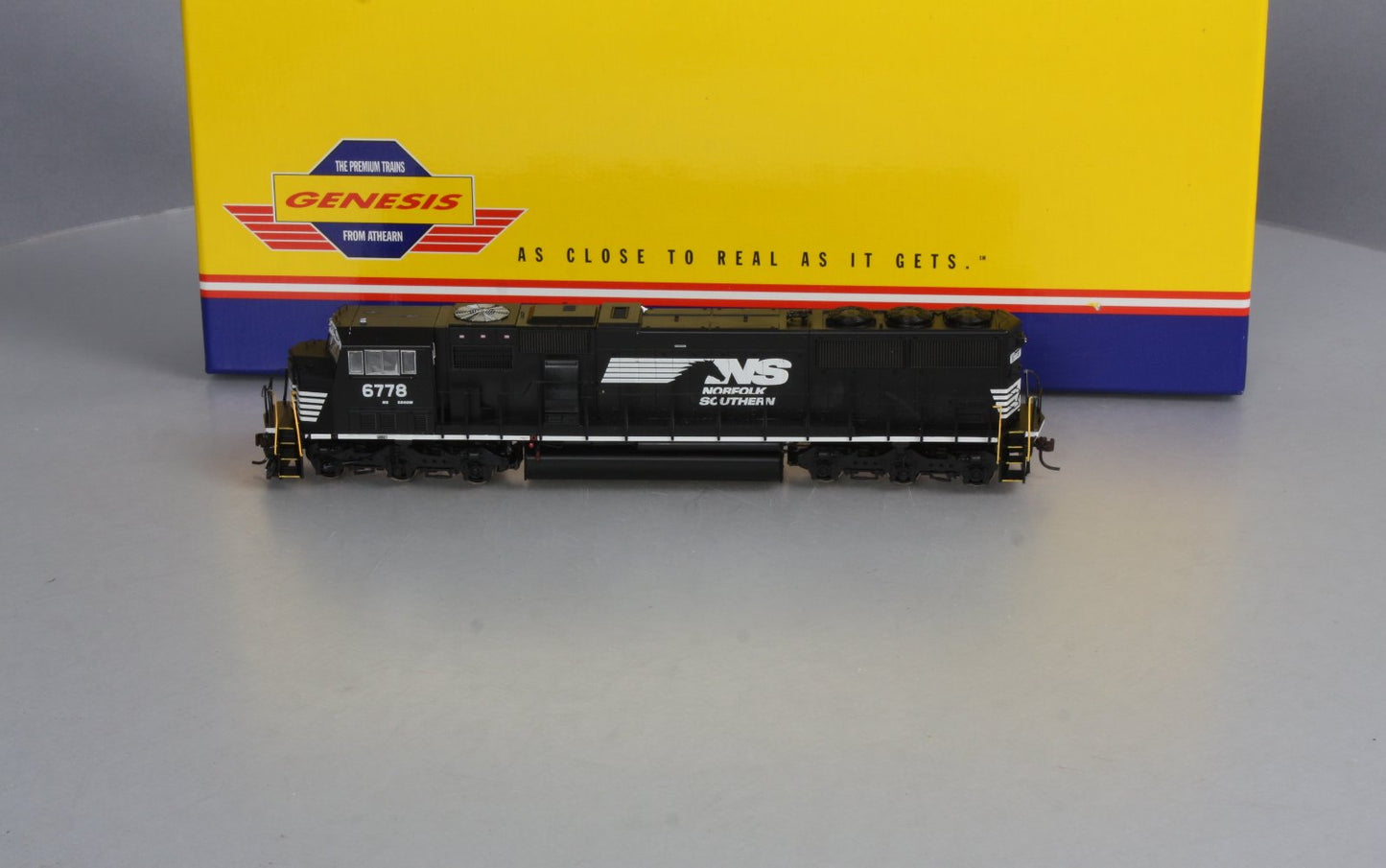 Athearn G67268 HO Norfolk Southern SD60M Diesel Locomotive #6778