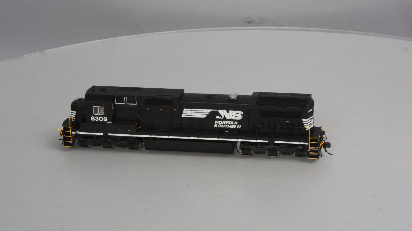 Atlas 10000750 HO RTR Norfolk Southern Dash 8-40C Diesel #8309
