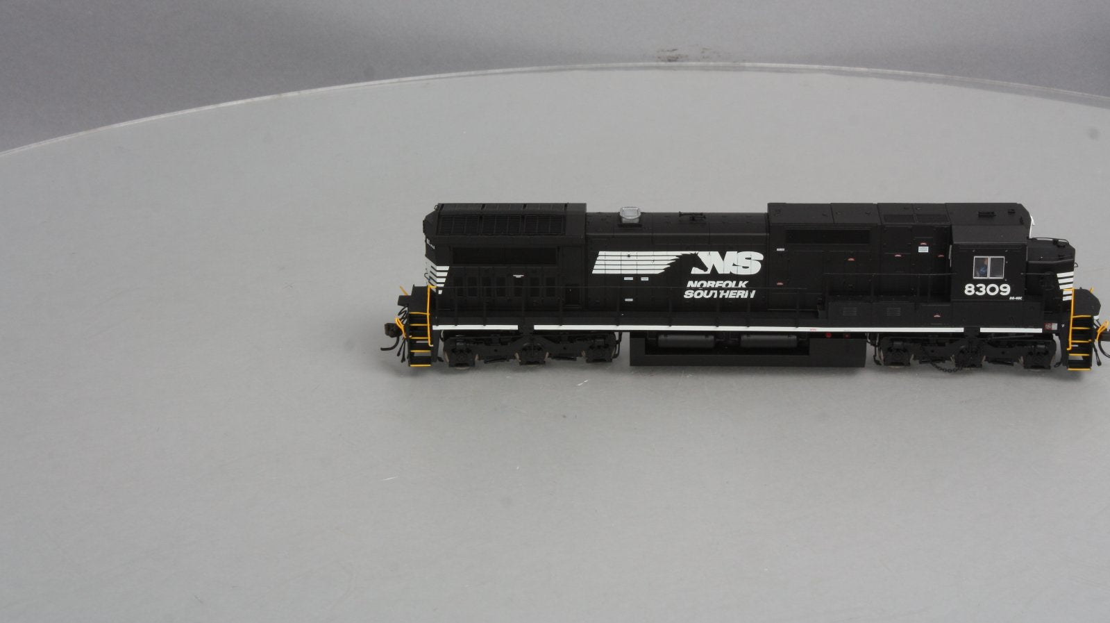 Atlas 10000750 HO RTR Norfolk Southern Dash 8-40C Diesel #8309