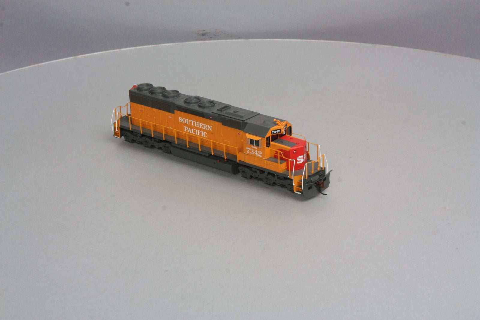 Athearn 89885 HO Scale Southern Pacific SD40 Diesel Locomotive #7342