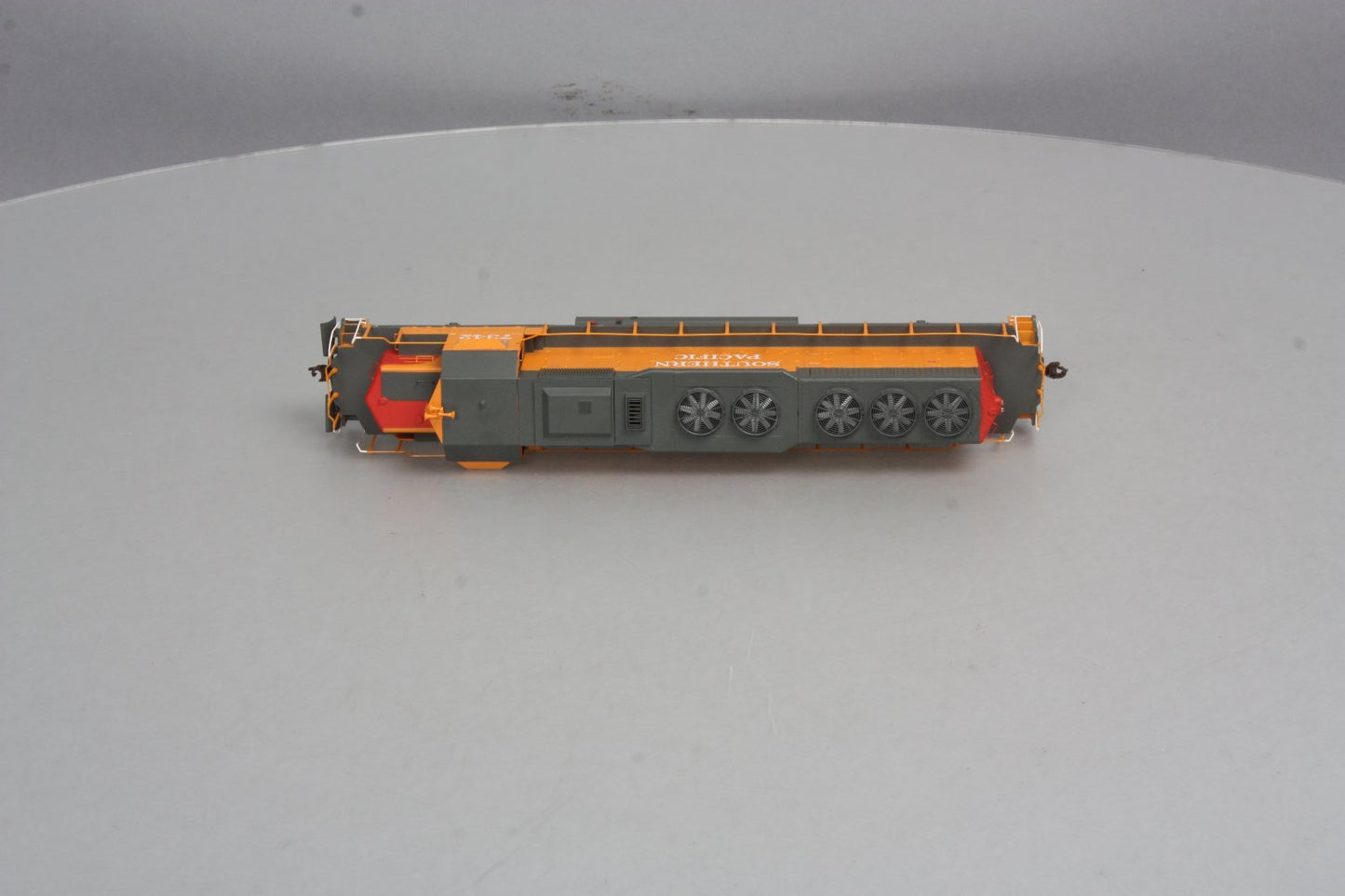 Athearn 89885 HO Scale Southern Pacific SD40 Diesel Locomotive #7342