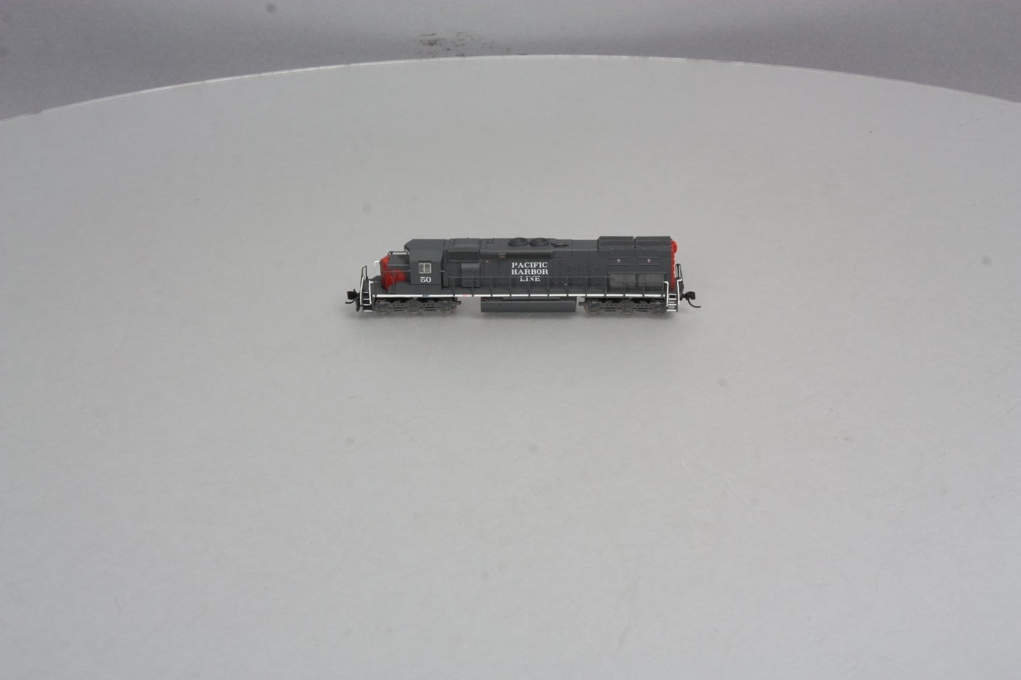 InterMountain 69419 Pacific Harbor Line SD40T-2 Diesel