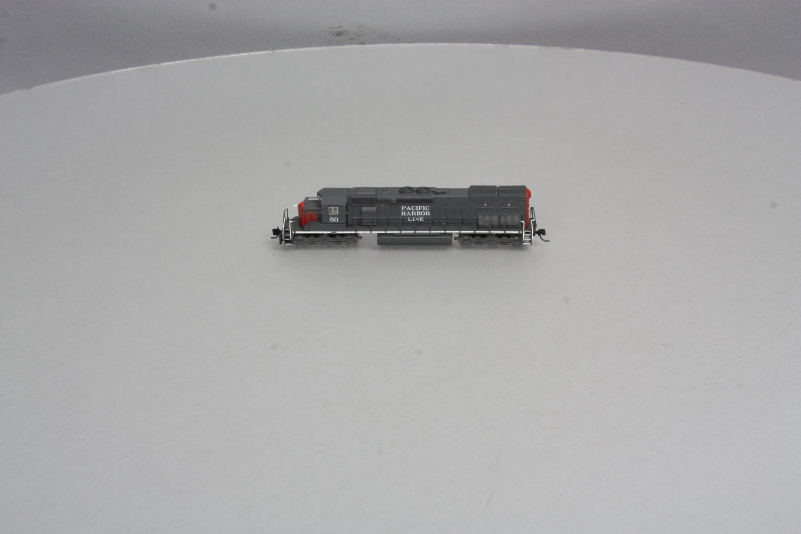 InterMountain 69419 Pacific Harbor Line SD40T-2 Diesel
