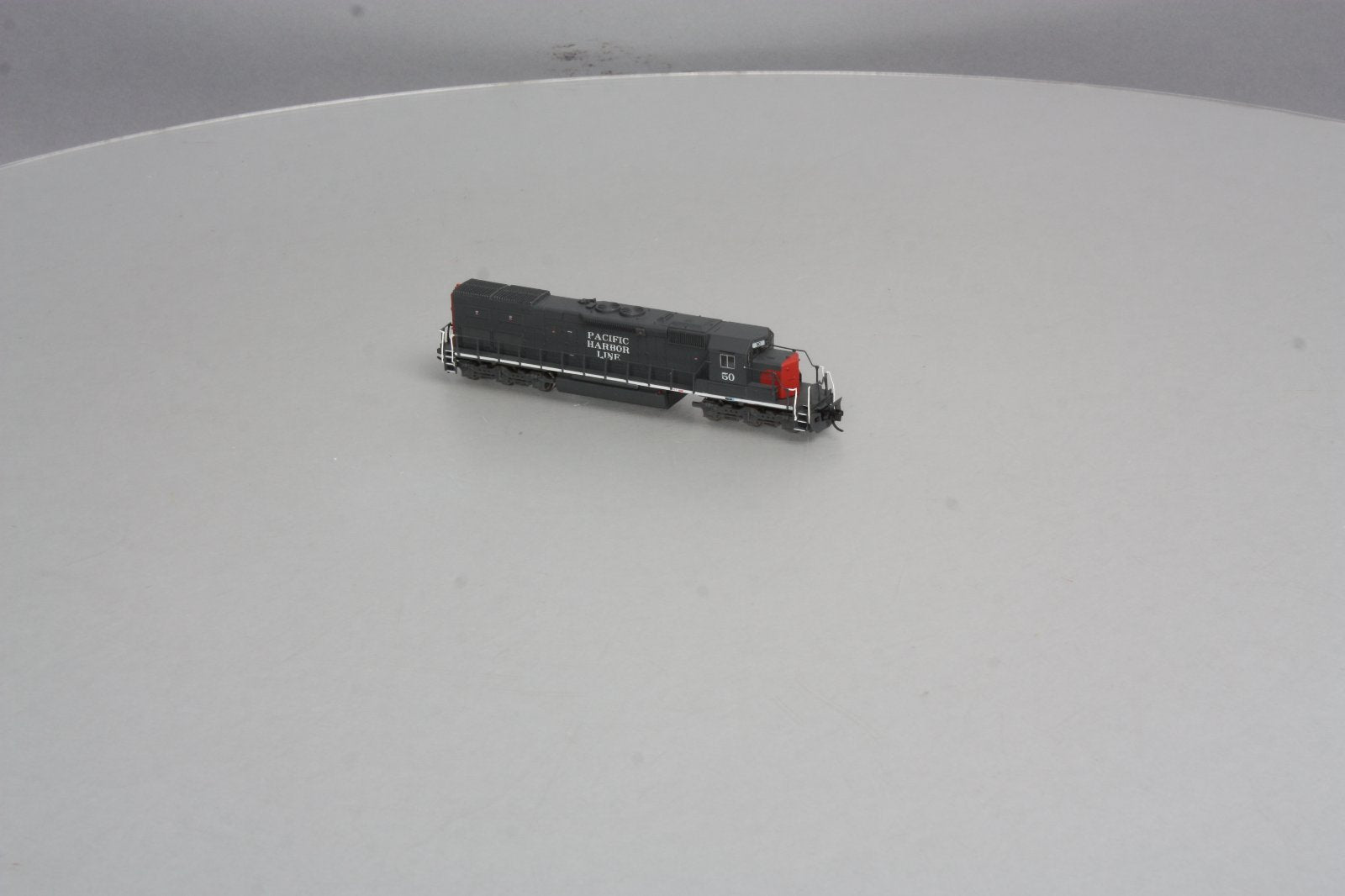 InterMountain 69419 Pacific Harbor Line SD40T-2 Diesel