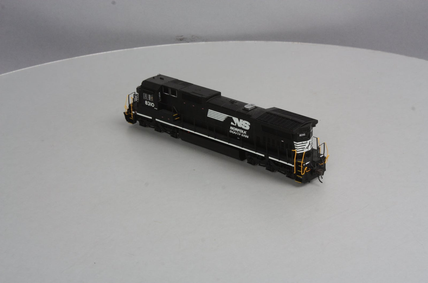 Atlas 10000770 HO Norfolk Southern "Horse Head" Dash 8-40C Diesel Locomotive