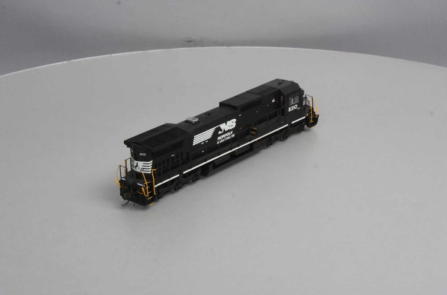 Atlas 10000770 HO Norfolk Southern "Horse Head" Dash 8-40C Diesel Locomotive