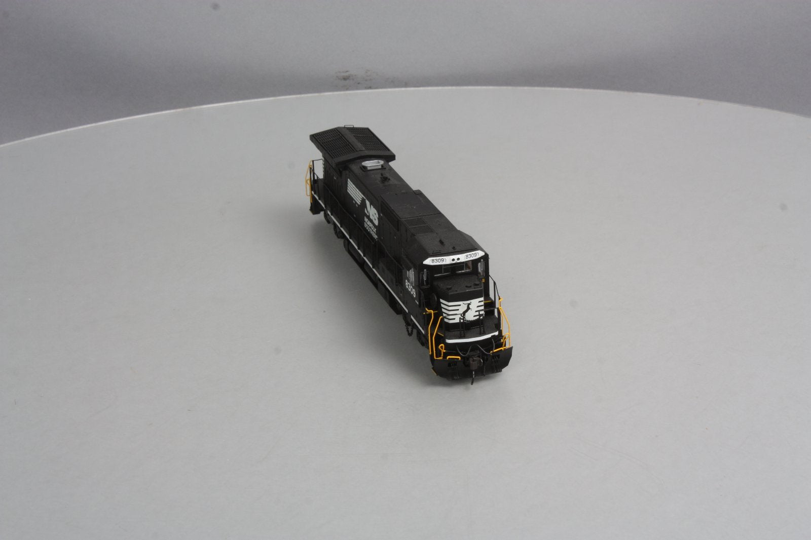 Atlas 10000769 HO Norfolk Southern RTR Dash 8-40C w/DCC & Sound #8309
