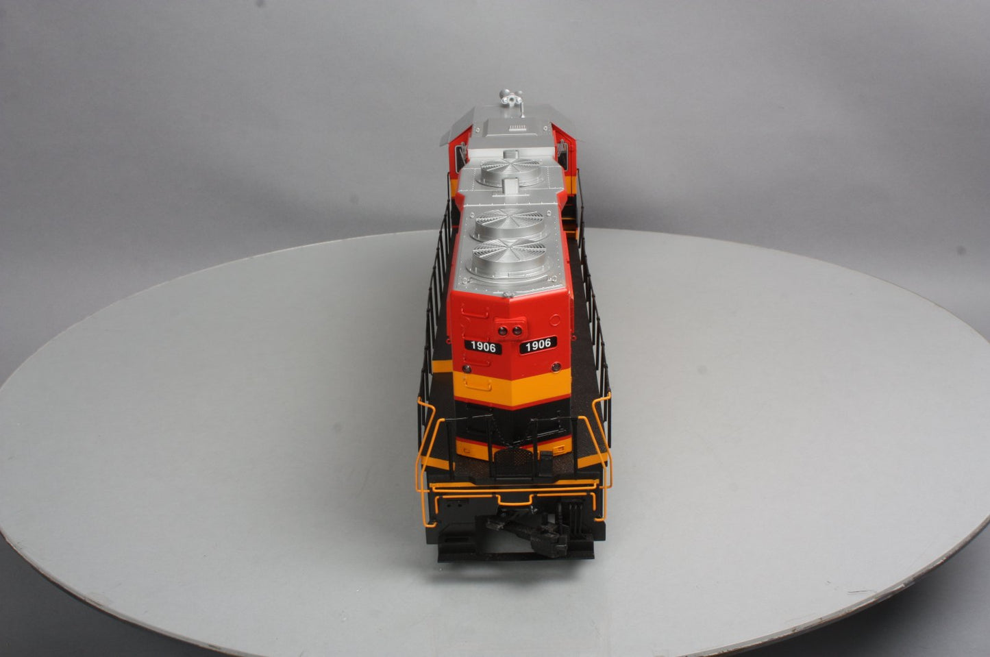 USA Trains R22232 G Kansas City Southern GP 38-2 Diesel Locomotive #1902