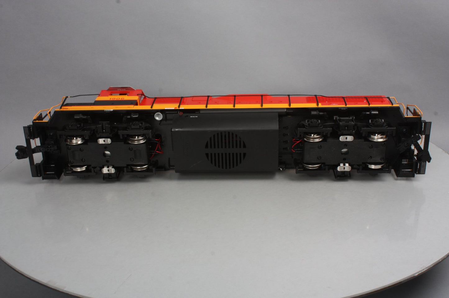 USA Trains R22232 G Kansas City Southern GP 38-2 Diesel Locomotive #1902