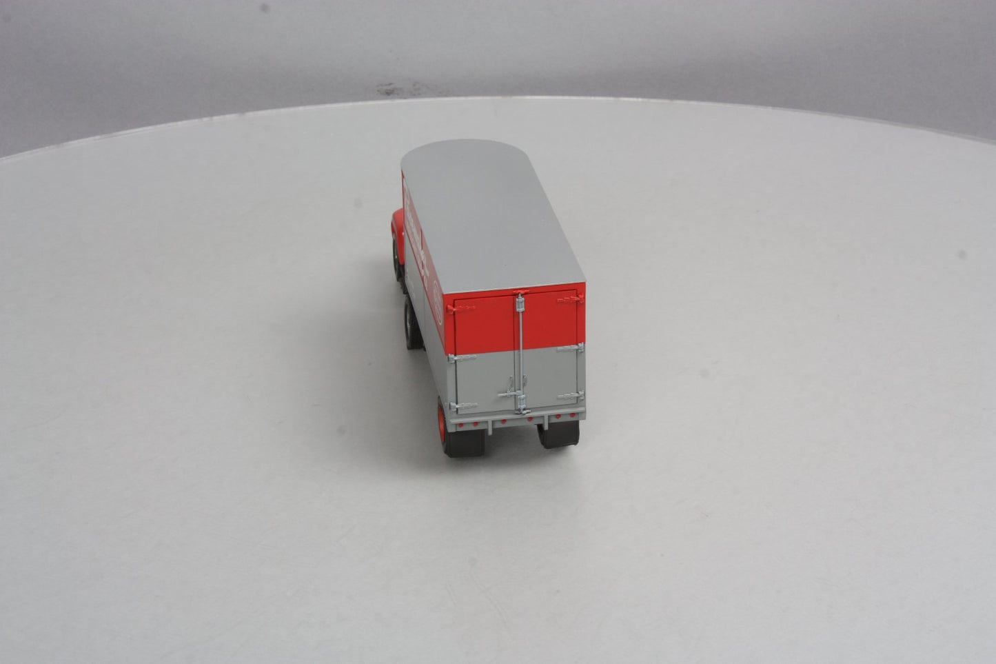 Lionel 6-81901 O New York Central Tractor w/Piggyback Semi Trailer