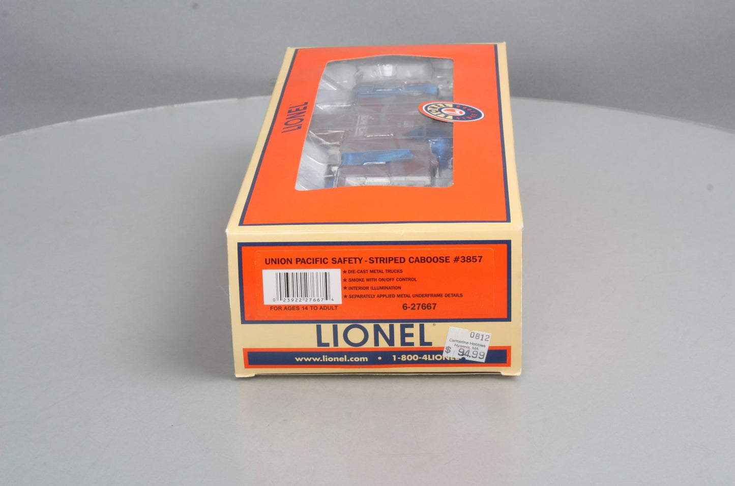 Lionel 6-27667 O Gauge Union Pacific Safety-Striped Caboose #3857