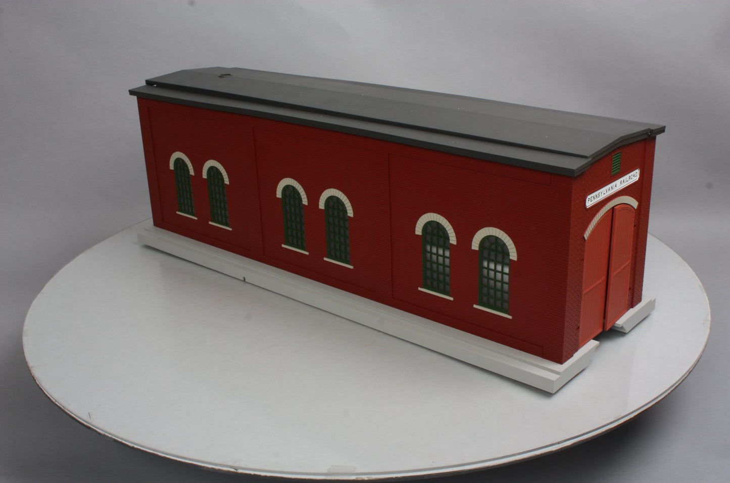 MTH 30-90267 Pennsylvania Single Engine Shed