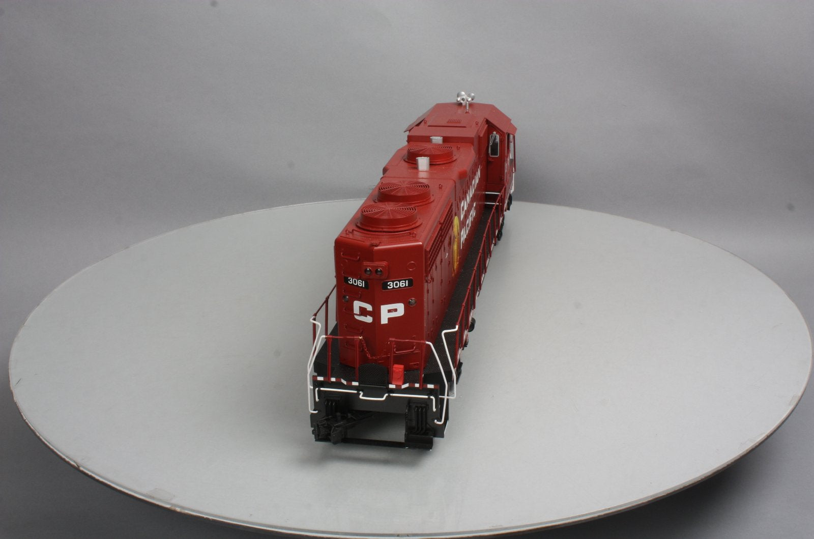 USA Trains R22235 G Canadian Pacific GP 38-2 Diesel Locomotive #3061