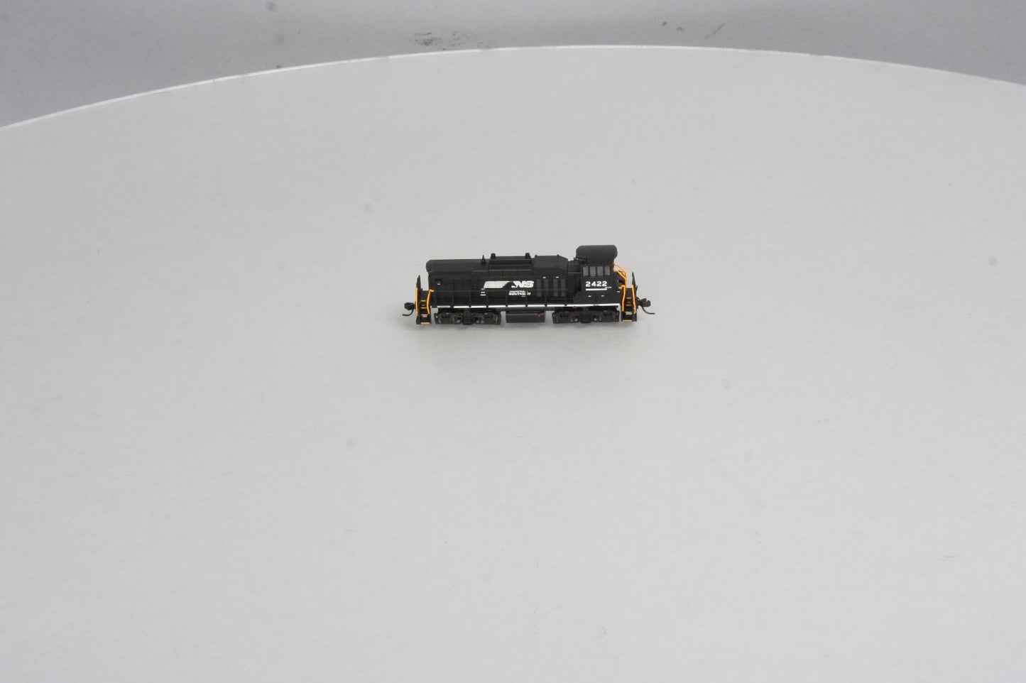 Atlas 40002547 N NS EMD MP15DC Tapered Air Filter Box Diesel Loco with DCC #2422