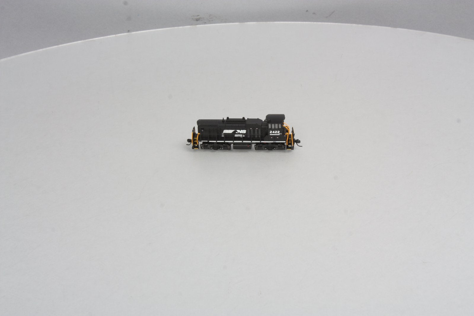 Atlas 40002547 N NS EMD MP15DC Tapered Air Filter Box Diesel Loco with DCC #2422