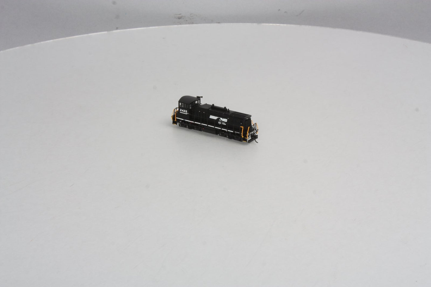 Atlas 40002547 N NS EMD MP15DC Tapered Air Filter Box Diesel Loco with DCC #2422