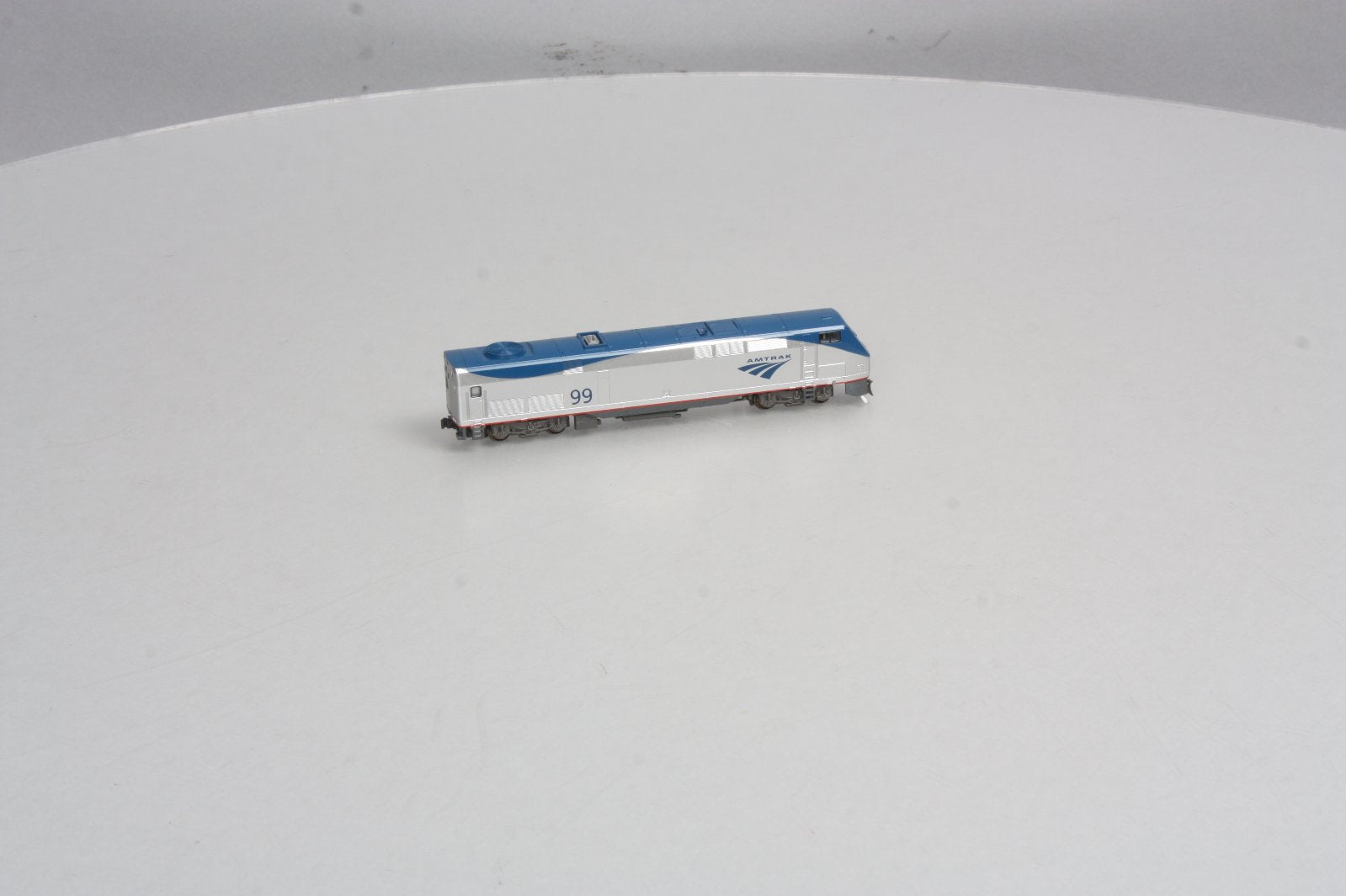 Kato 176-6028-1 N Amtrak GE P42 Diesel Locomotive #99 with DCC