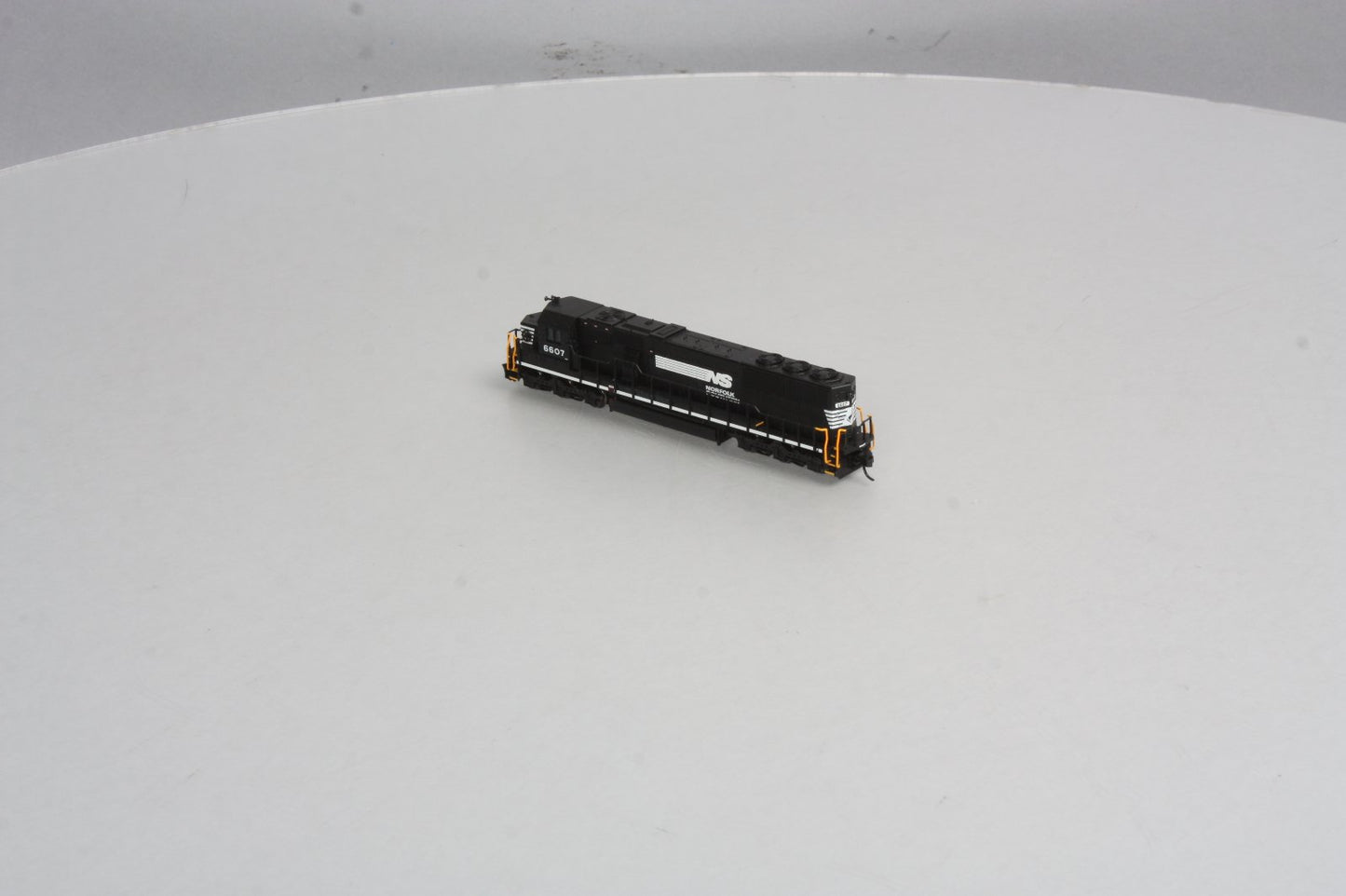 Atlas 49146 N Scale Norfolk & Southern SD60 w/DCC 6607