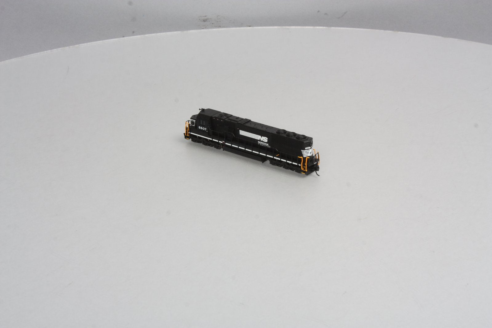 Atlas 49146 N Scale Norfolk & Southern SD60 w/DCC 6607
