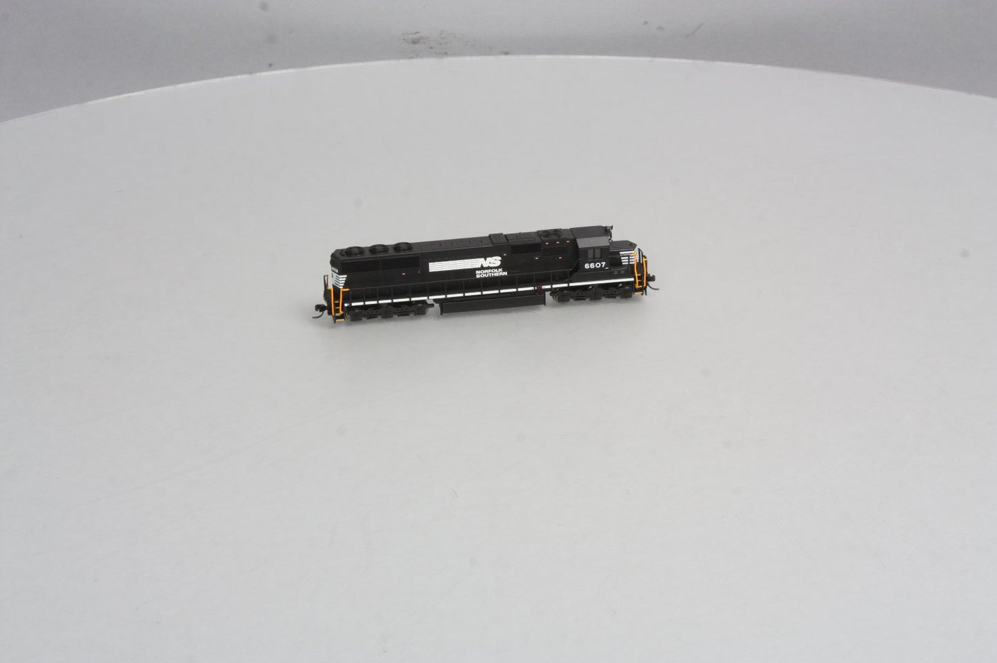 Atlas 49146 N Scale Norfolk & Southern SD60 w/DCC 6607