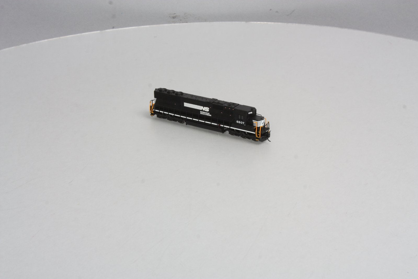 Atlas 49146 N Scale Norfolk & Southern SD60 w/DCC 6607