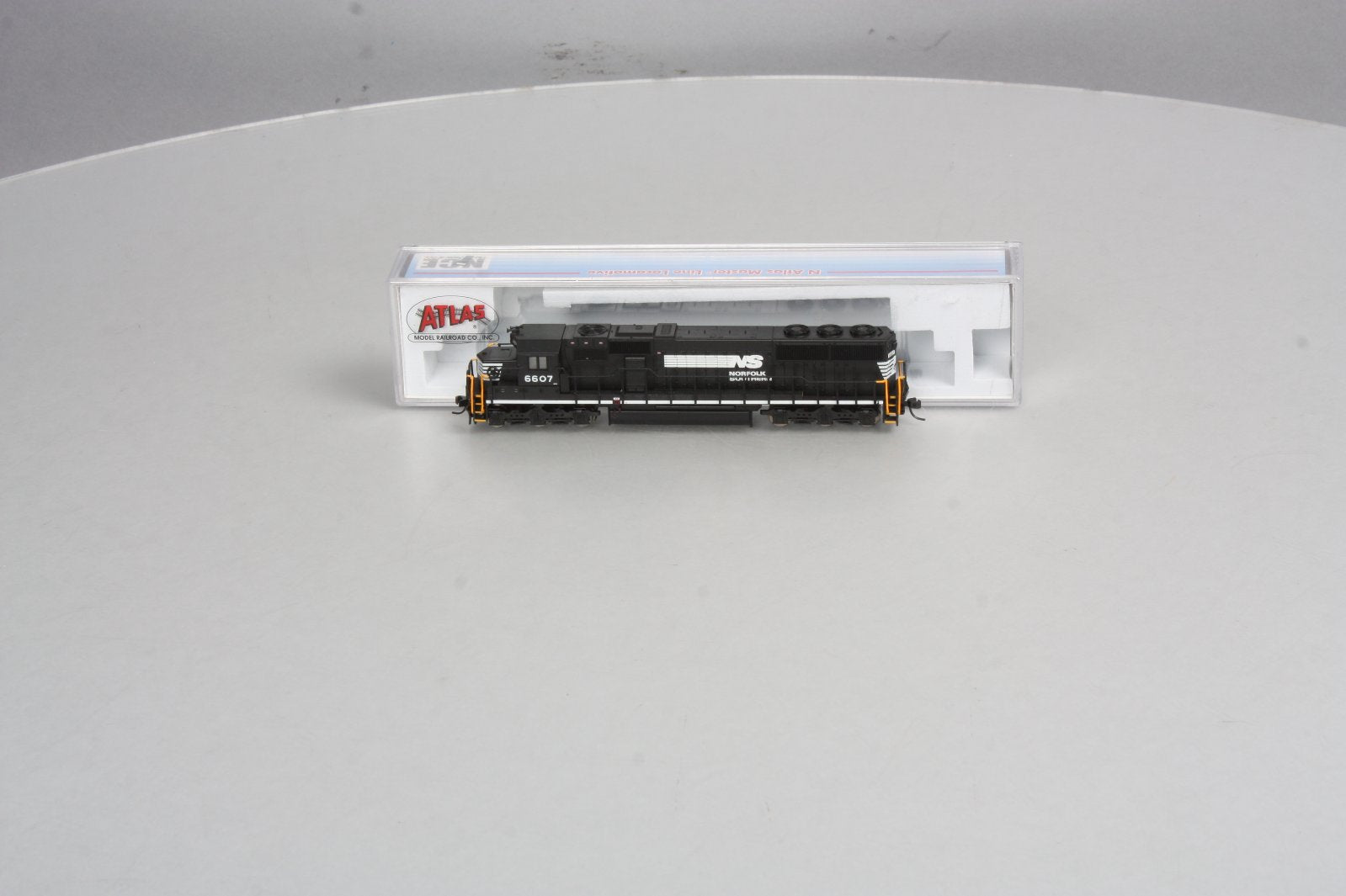 Atlas 49146 N Scale Norfolk & Southern SD60 w/DCC 6607
