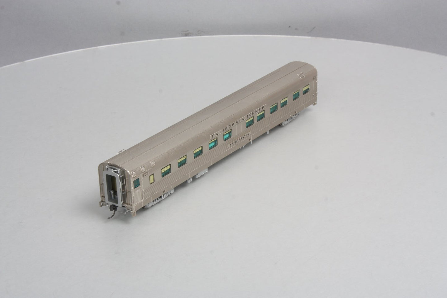 Broadway Limited 530 HO Scale Western Pacific "Silver Canyon" Sleeper Car #862