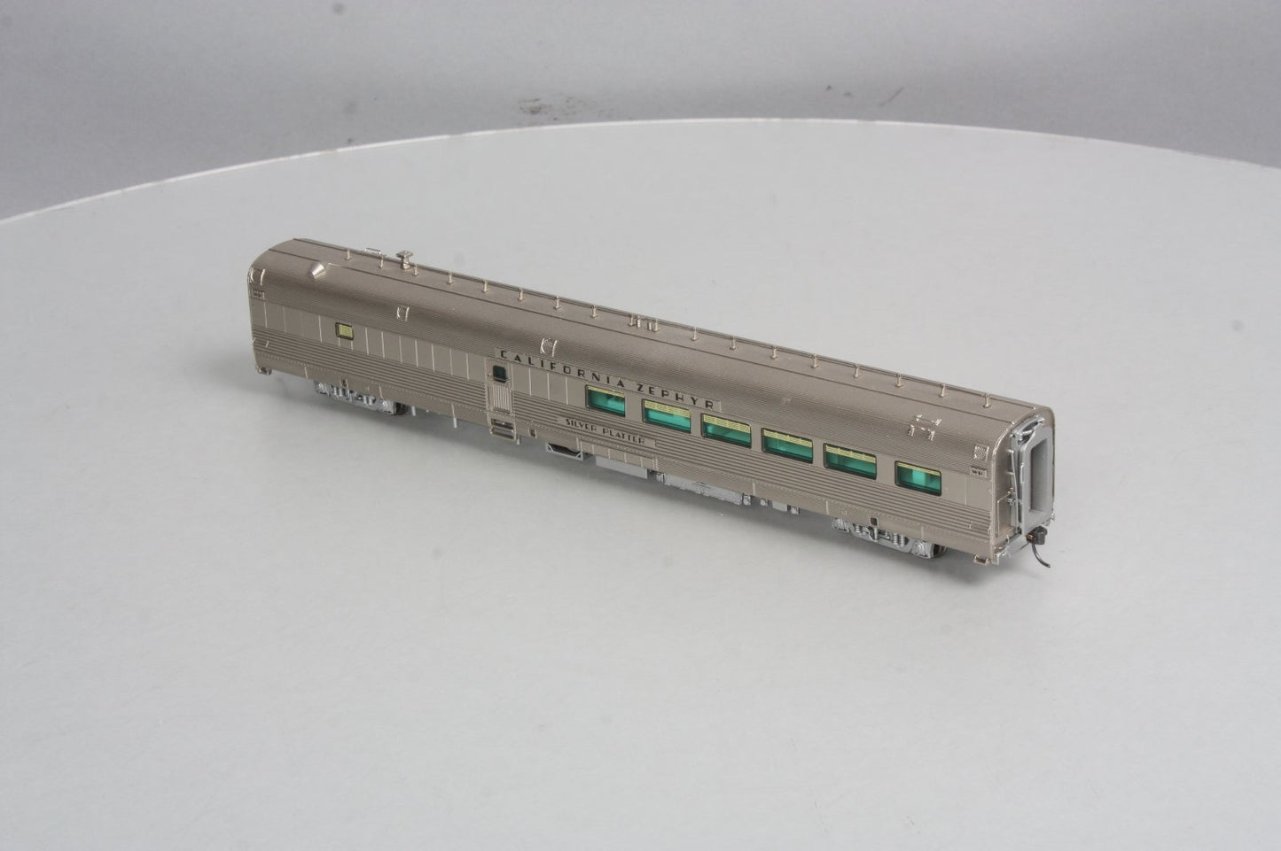 Broadway Limited 528 California Zephyr WP Silver Platter 48-Seat Dining Car #842