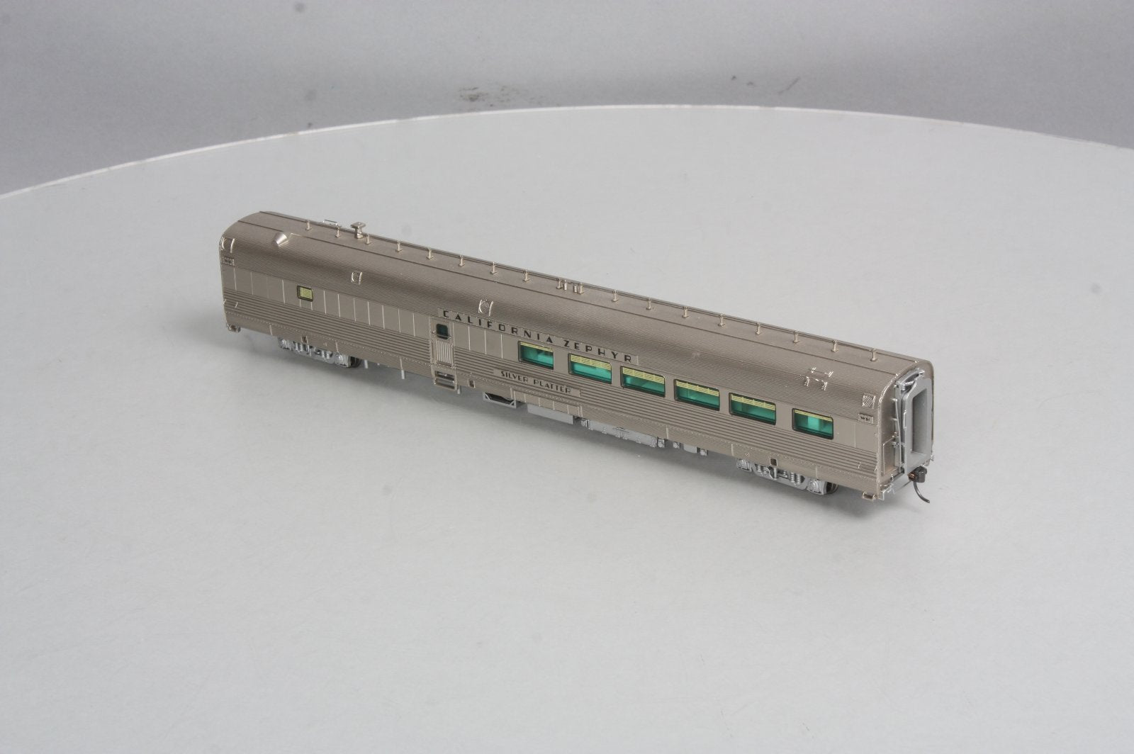 Broadway Limited 528 California Zephyr WP Silver Platter 48-Seat Dining Car #842
