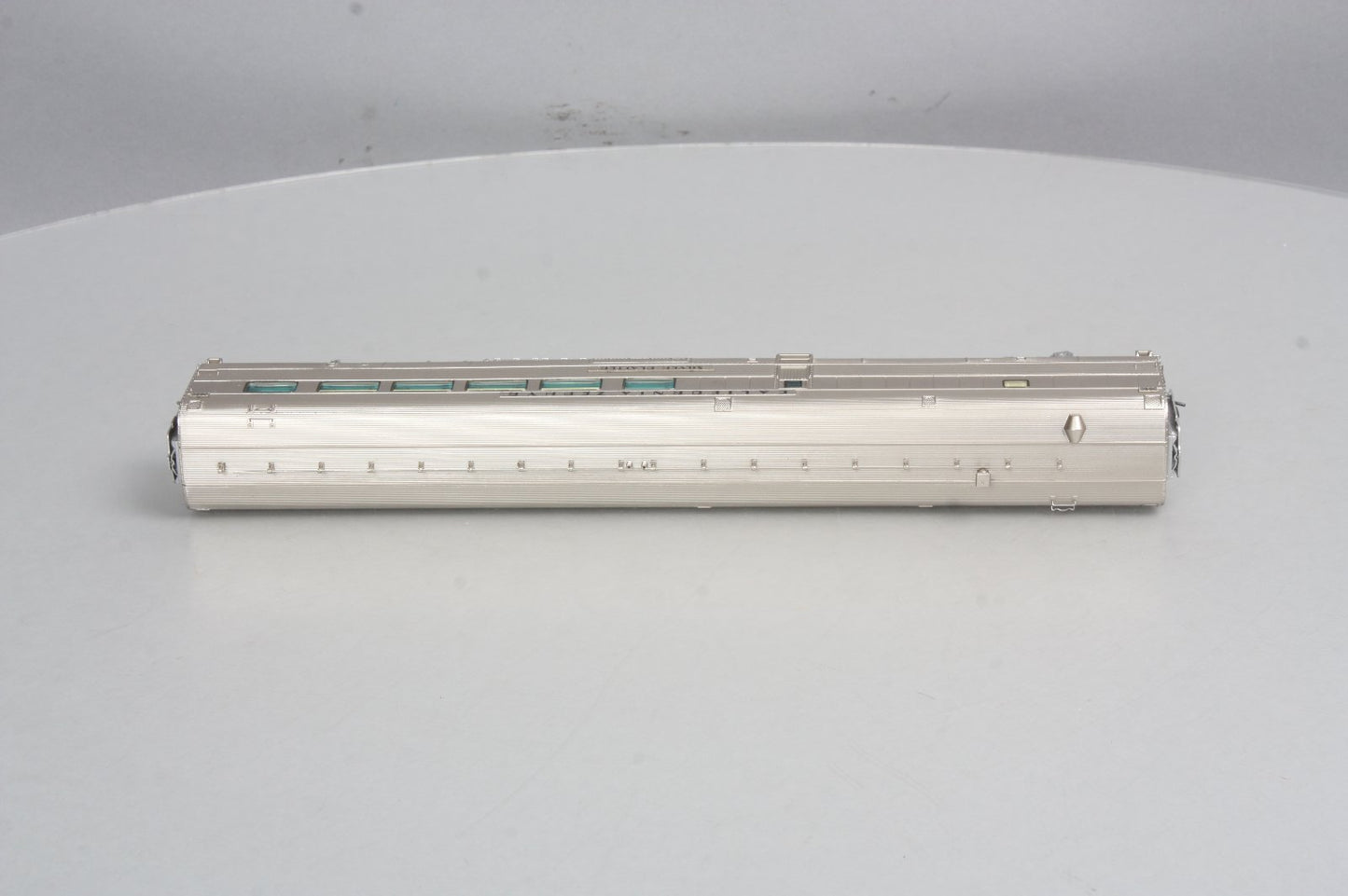 Broadway Limited 528 California Zephyr WP Silver Platter 48-Seat Dining Car #842