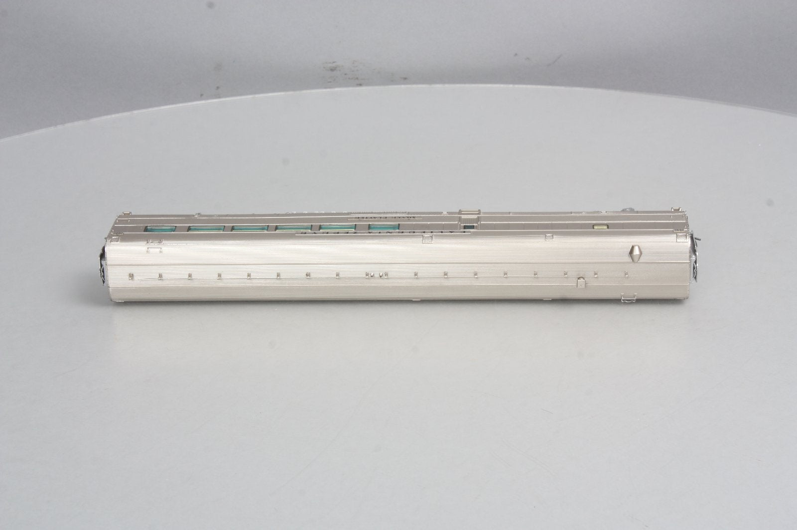 Broadway Limited 528 California Zephyr WP Silver Platter 48-Seat Dining Car #842