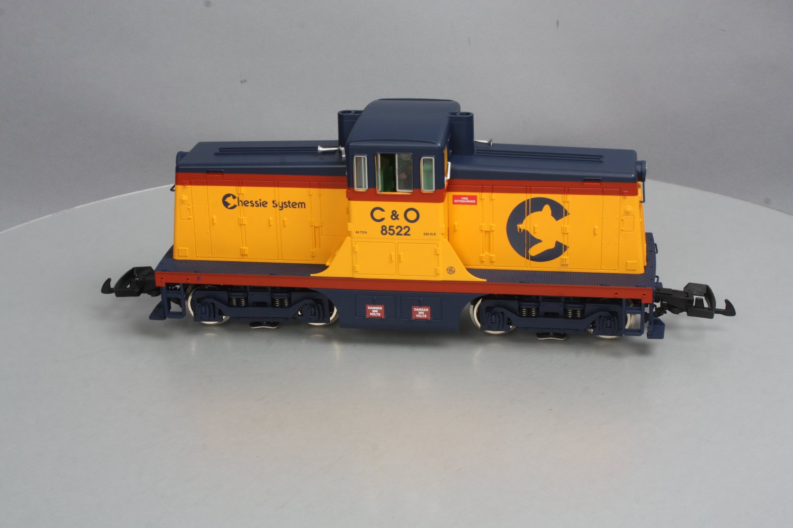 USA Trains R22155 G Chessie 44-Ton Diesel Locomotive