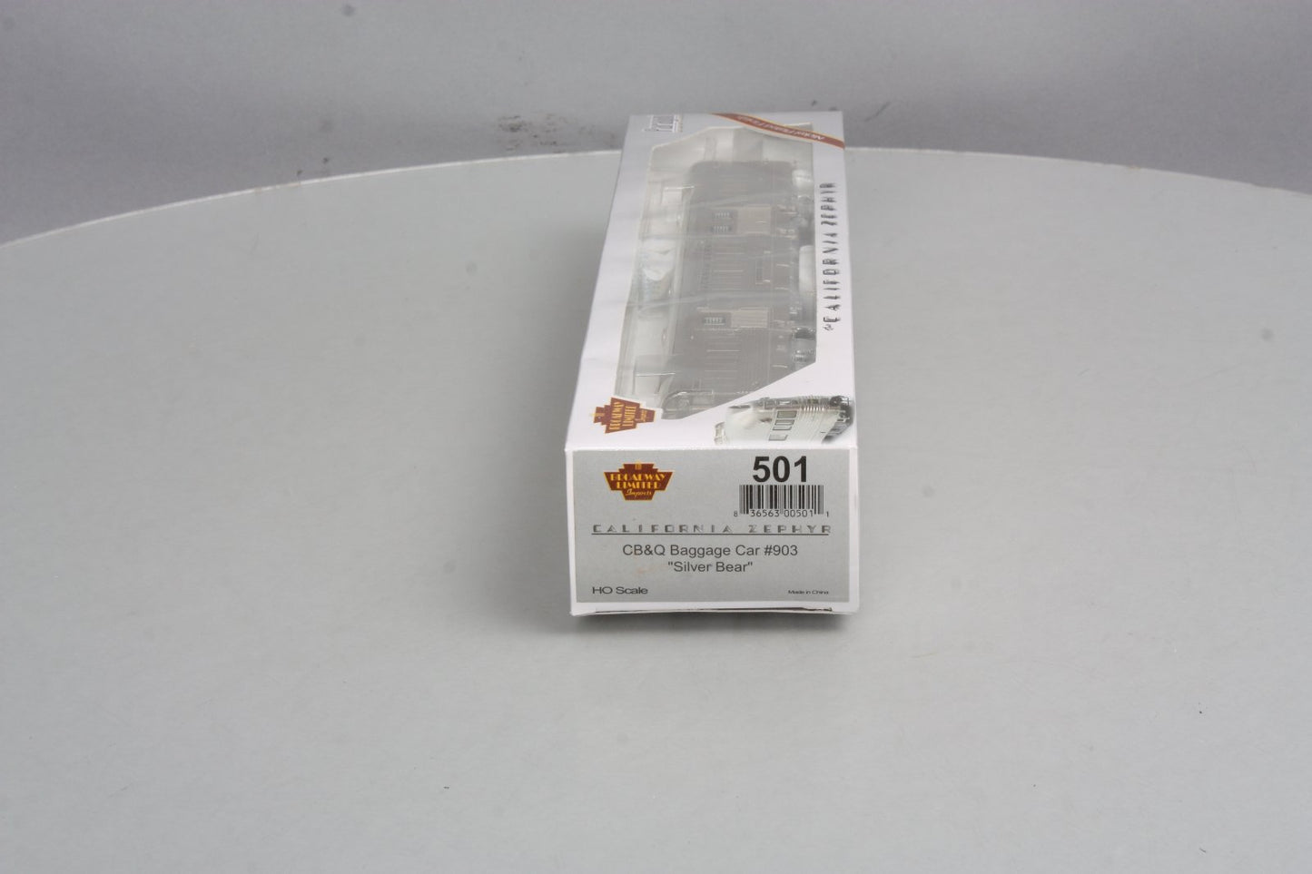 Broadway Limited 501 HO CB&Q Paragon Series "Silver Bear" CZ Baggage Car #903
