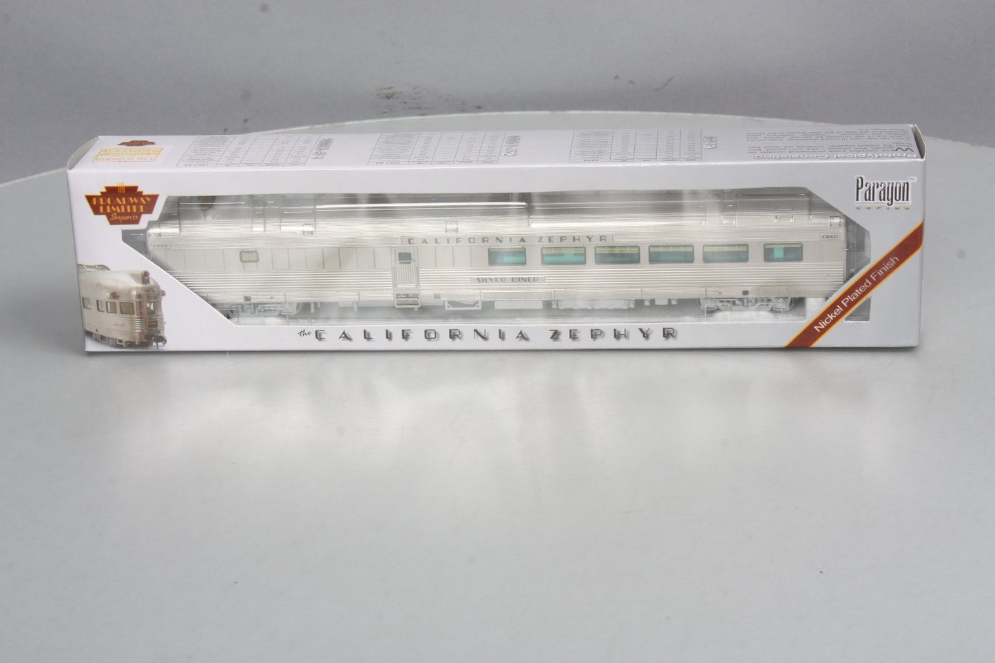 Broadway Limited 506 HO CB&Q Paragon Series "Silver Diner" CZ 48-Seat Diner #194