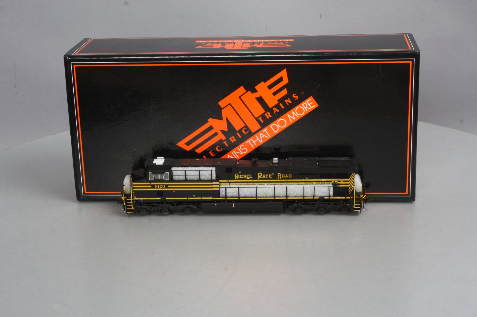 MTH 80-2341-1 HO Nickel Plate Road ES44AC Diesel Engine w/Proto-Sound 3.0 #8100