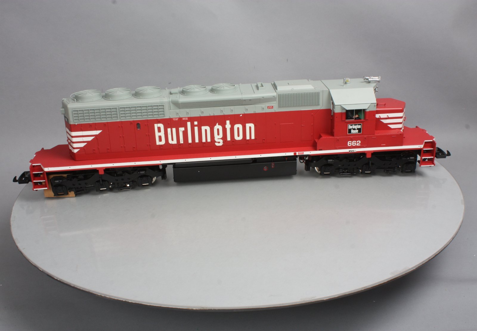 USA Trains 22309 G Burlington SD40-2 Diesel Locomotive #662