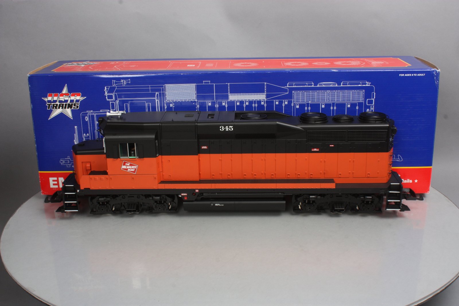 USA Trains R22464 G Milwaukee GP30 Powered Diesel Locomotive