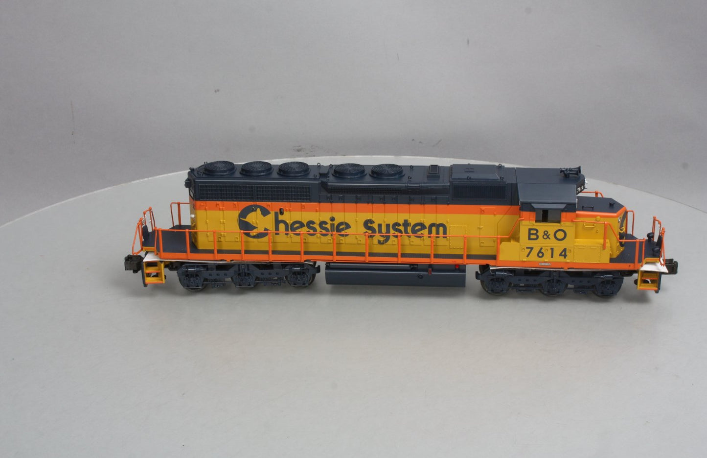 Lionel 6-38920 Chessie Non-Powered SD40-2 Diesel Locomotive #7614
