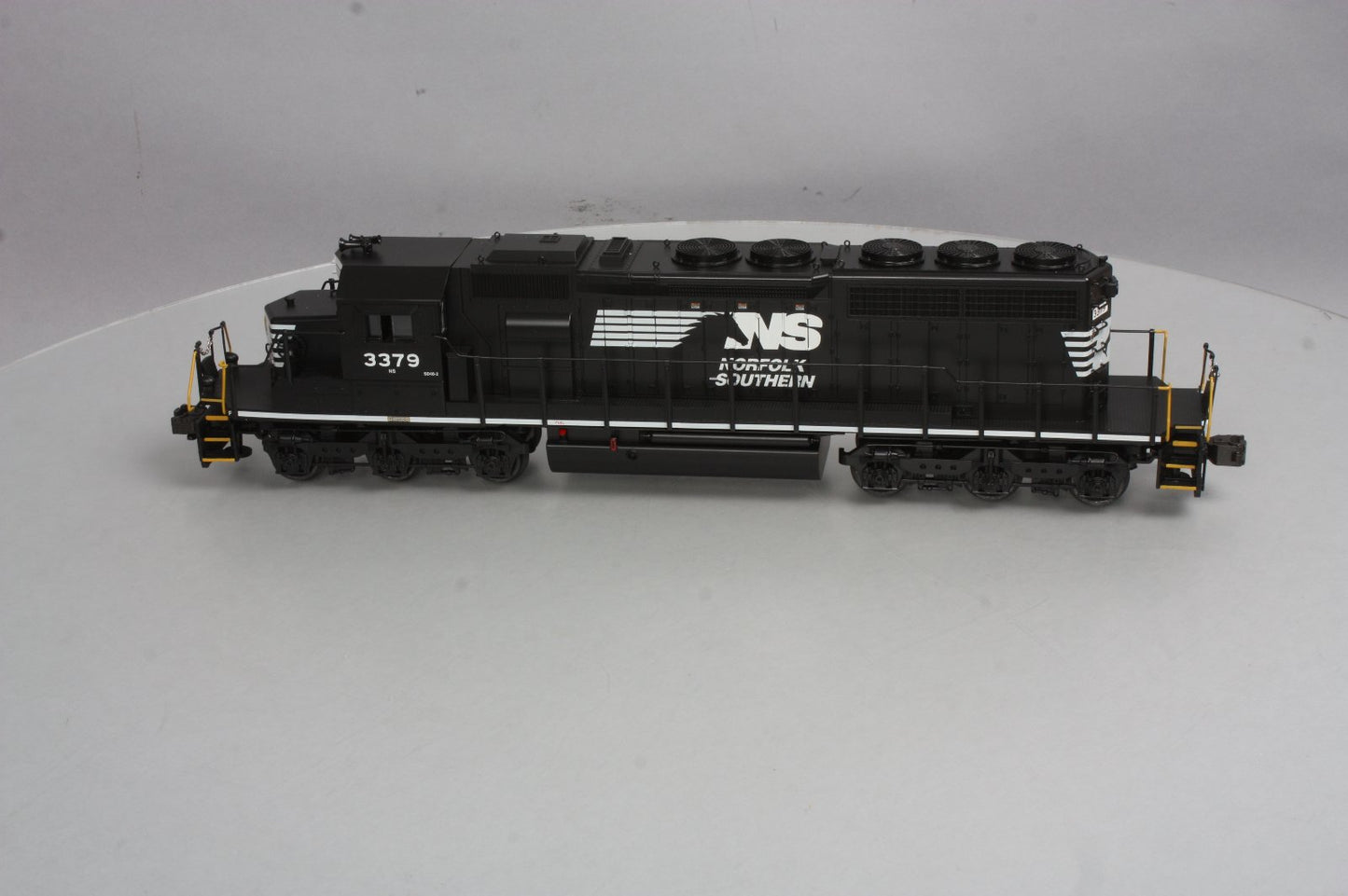 Lionel 6-38941 Norfolk Southern Non-Powered SD40-2 Diesel Locomotive #3379
