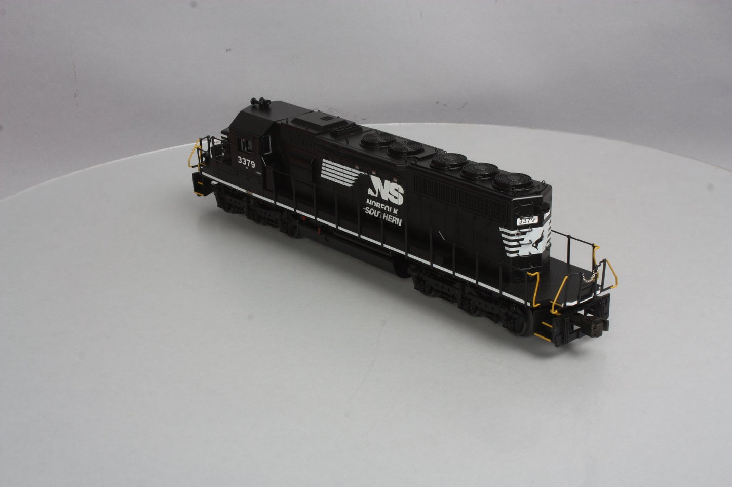 Lionel 6-38941 Norfolk Southern Non-Powered SD40-2 Diesel Locomotive #3379