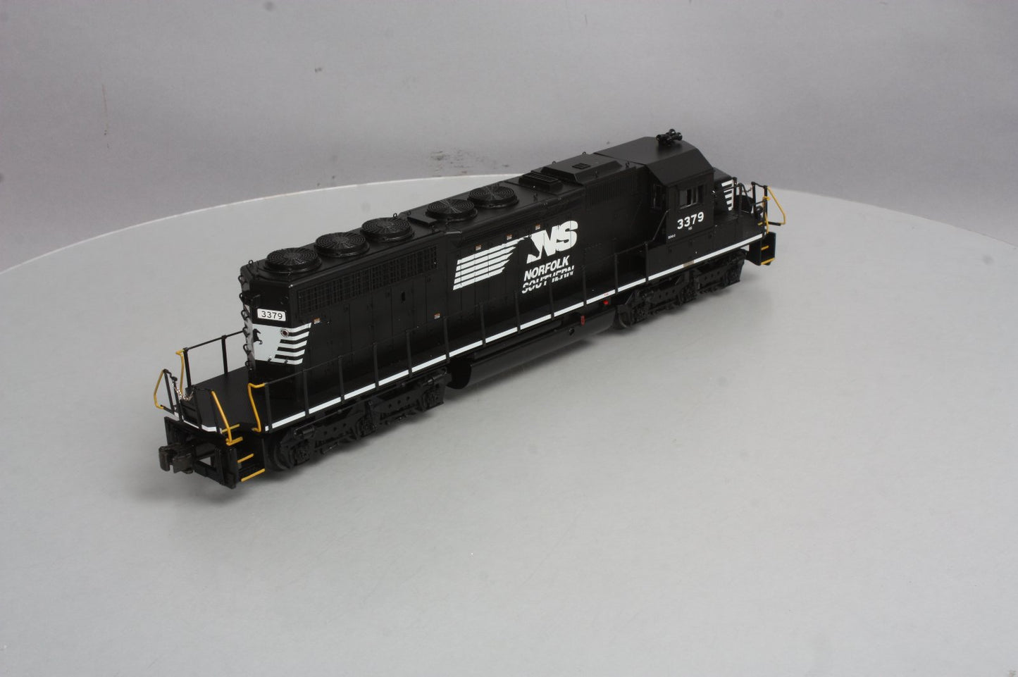 Lionel 6-38941 Norfolk Southern Non-Powered SD40-2 Diesel Locomotive #3379
