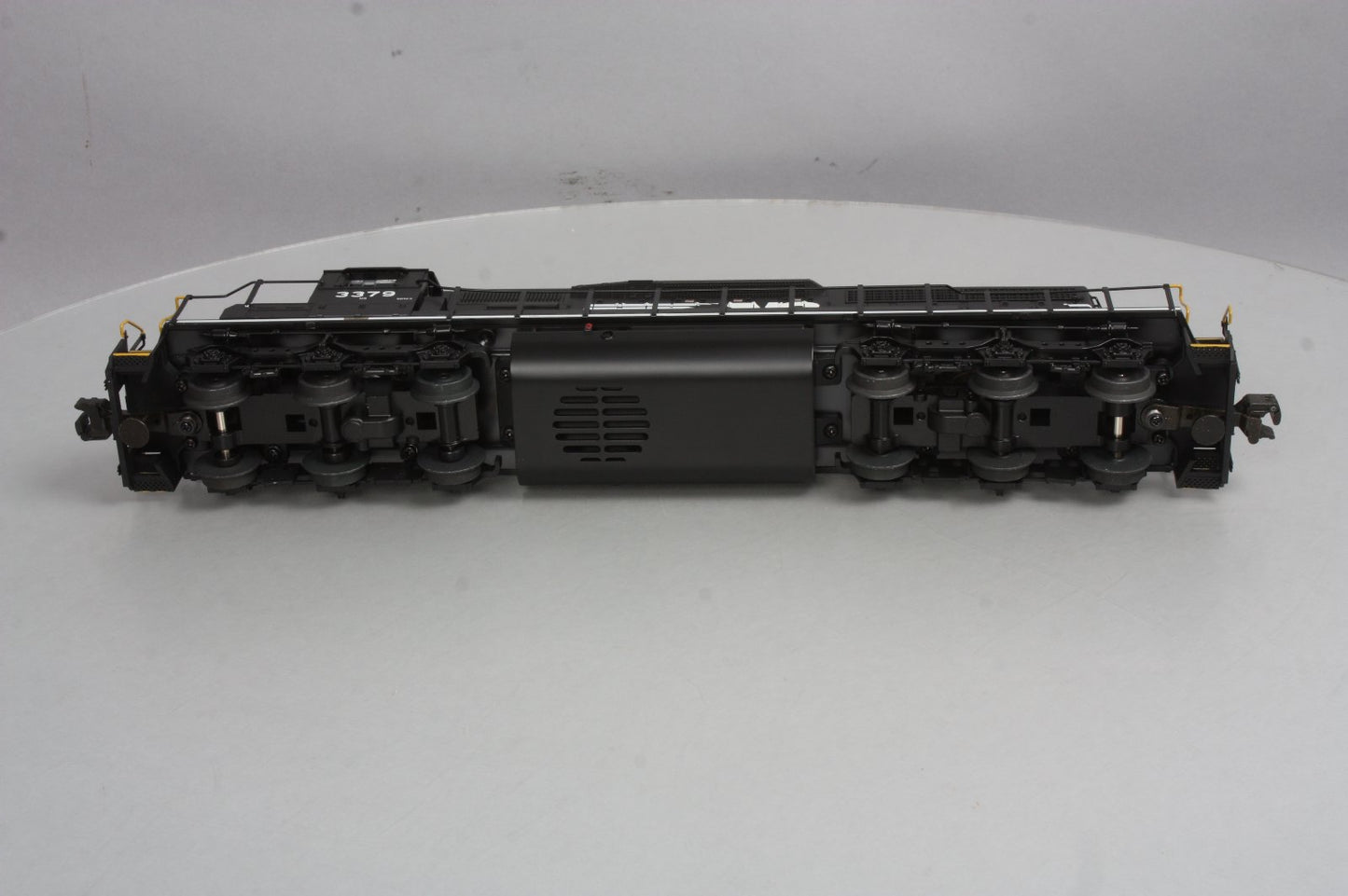 Lionel 6-38941 Norfolk Southern Non-Powered SD40-2 Diesel Locomotive #3379