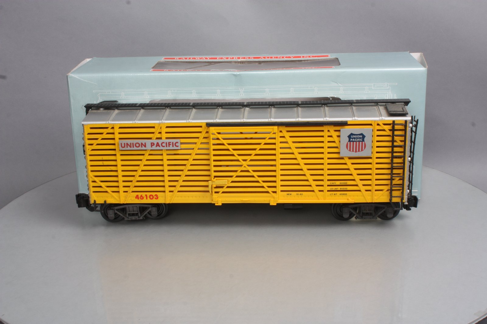 Aristo-Craft 46103 G Scale Union Pacific Stock Car