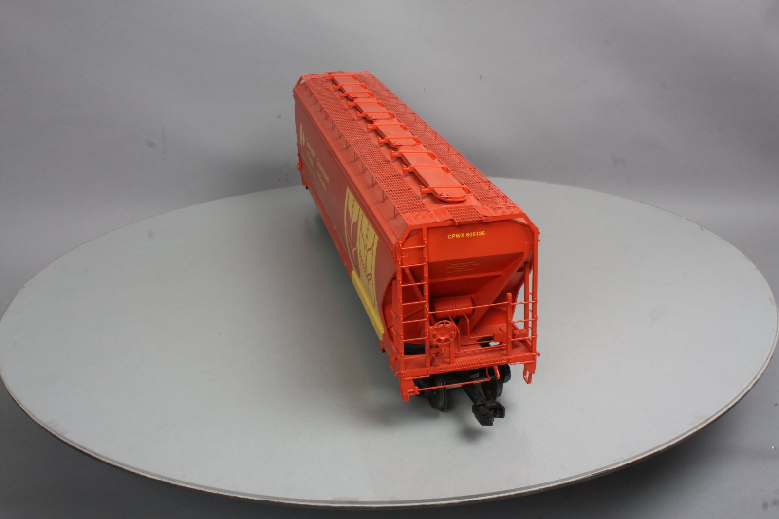 USA Trains R14133 G Government of Canada 4 Bay Center Flow Hopper #606136