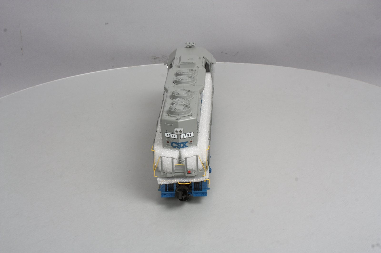 MTH 20-20019-3 CSX SD-35 Non-Powered Diesel Engine #4584