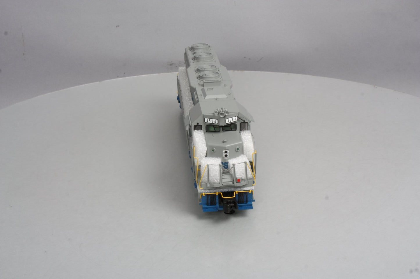 MTH 20-20019-3 CSX SD-35 Non-Powered Diesel Engine #4584
