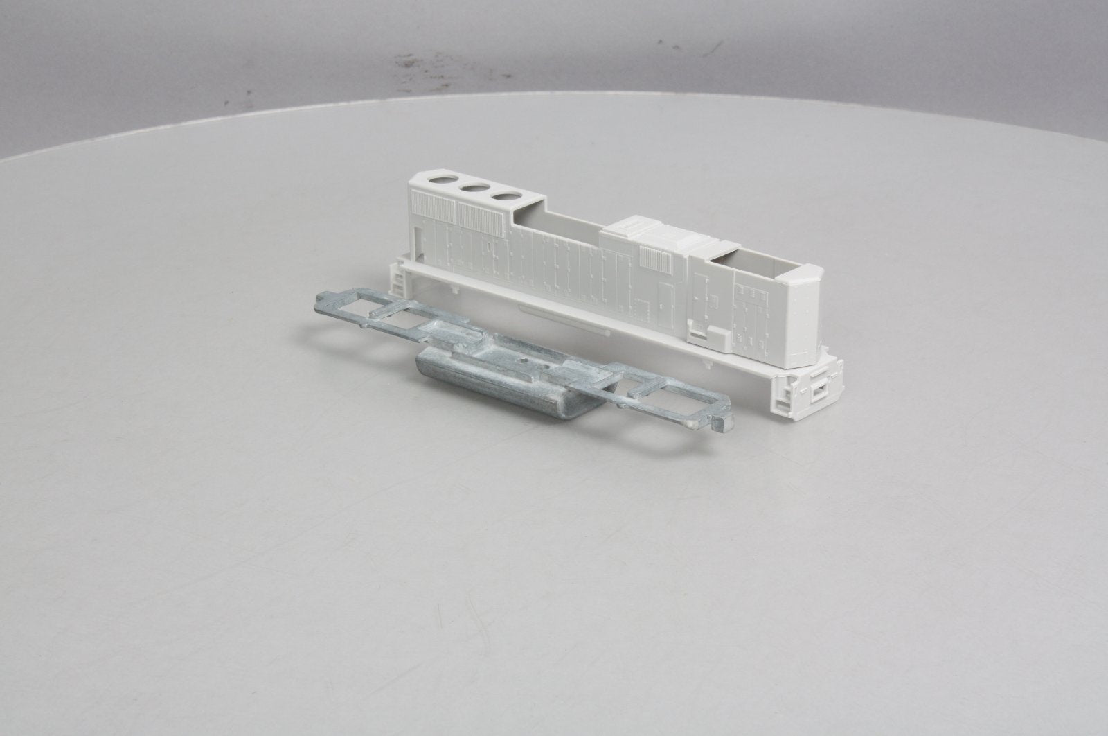 Rail Power GP60M HO Undecorated Chassis Shell Kit