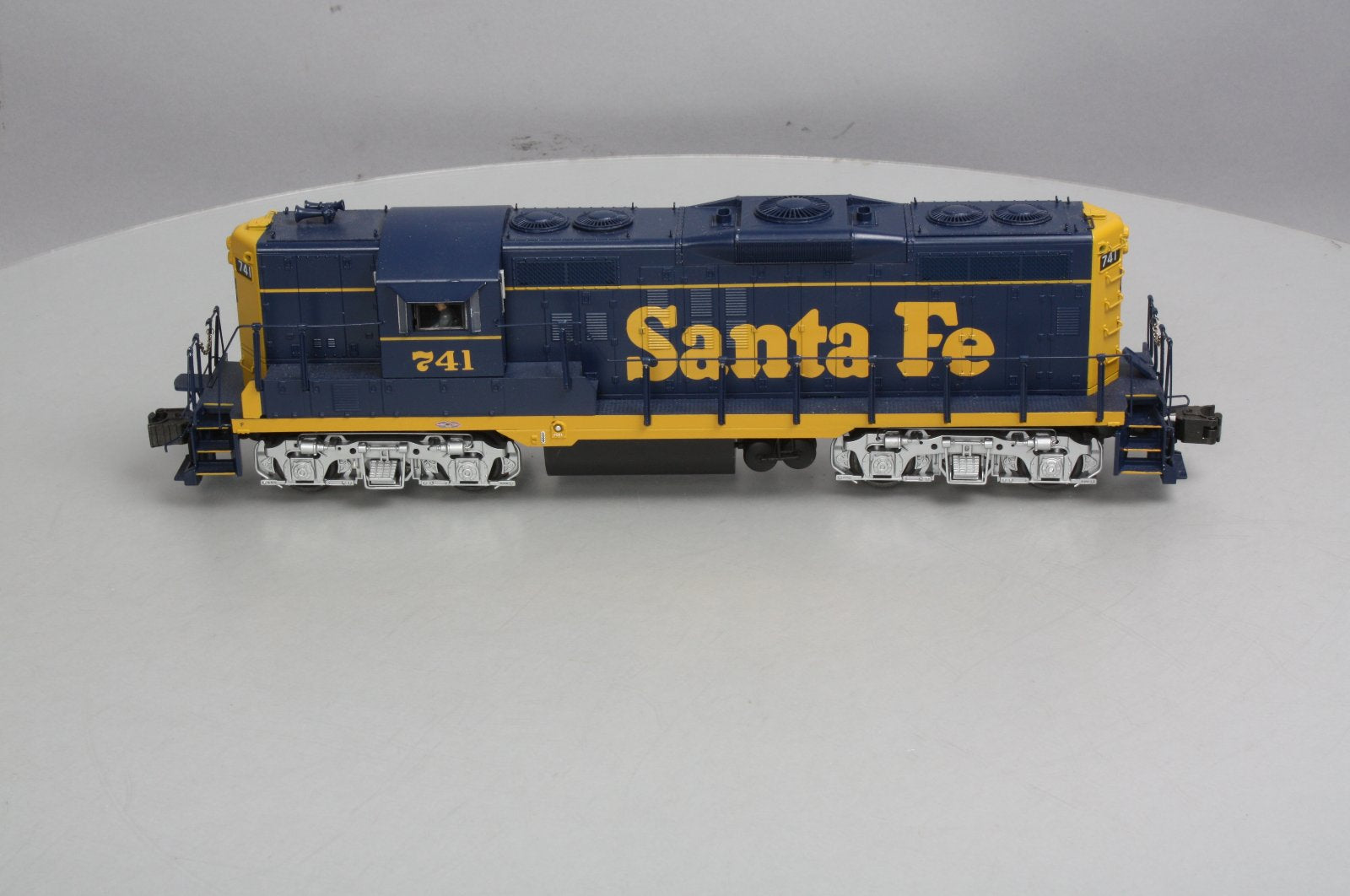 Lionel 6-34736 Santa Fe Legacy Scale GP9 Diesel Locomotive #741