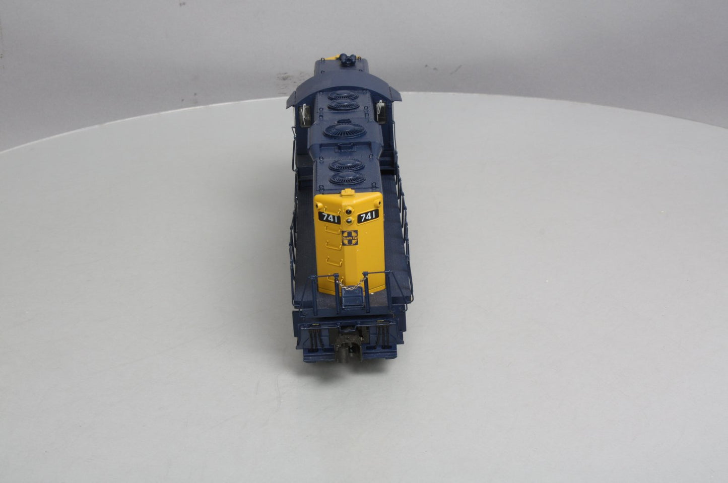 Lionel 6-34736 Santa Fe Legacy Scale GP9 Diesel Locomotive #741
