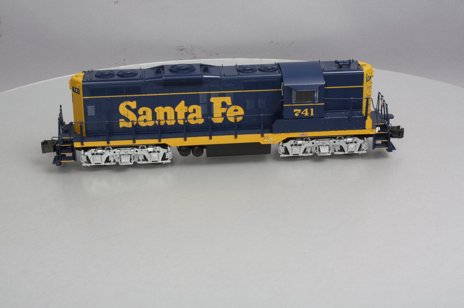 Lionel 6-34736 Santa Fe Legacy Scale GP9 Diesel Locomotive #741